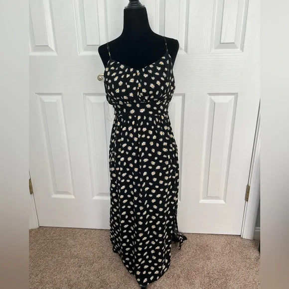 aeropostale black and white dress The Gauze Puff-Sleeve Mini Dress